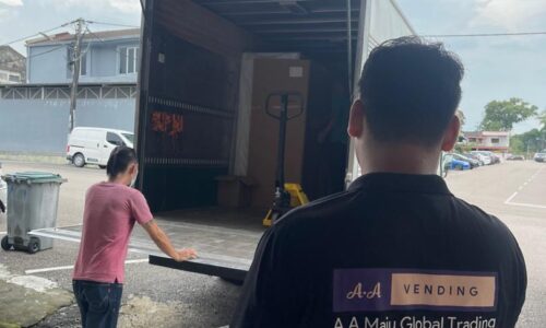 Tail Lift Lorry & Handjack